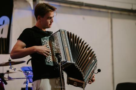 HARMONIKA (3 of 13)